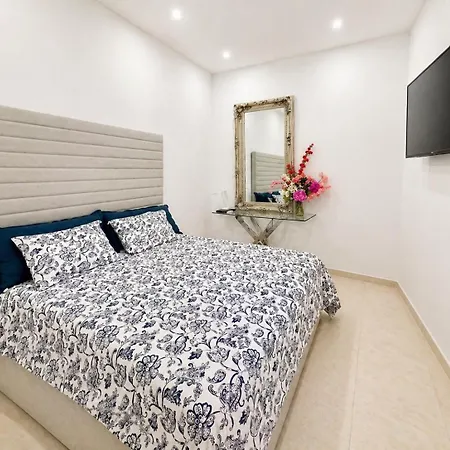 Apartamento Loft De Lujo En Centro Con Amplio Balcon - Magnolia Marbella